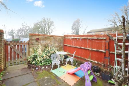 2 bedroom Flat for sale in Baron Court, Stevenage