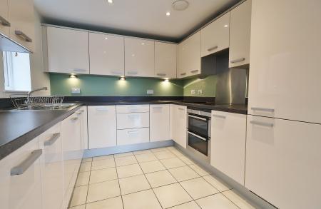 2 bedroom Flat for sale in Peppermint Road, Hitchin