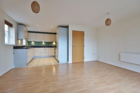 2 bedroom Flat for sale in Peppermint Road, Hitchin