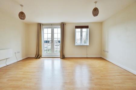 2 bedroom Flat for sale in Peppermint Road, Hitchin