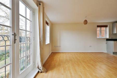 2 bedroom Flat for sale in Peppermint Road, Hitchin