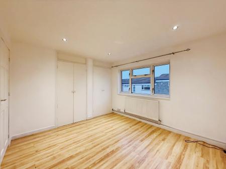 1 bedroom Flat to let in Jessop Road, Stevenage, SG1