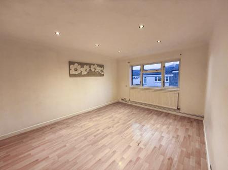 1 bedroom Flat to let in Jessop Road, Stevenage, SG1