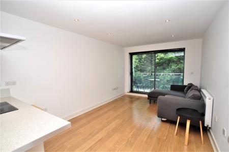 2 bedroom Flat to let in Woolners Way, Stevenage, SG1