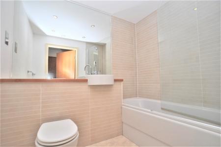 2 bedroom Flat to let in Woolners Way, Stevenage, SG1
