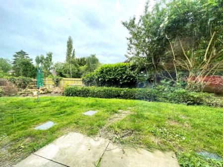 1 bedroom Flat to let in Chestnut Court, Bedford Road, Hitchin, SG5