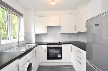 1 bedroom Flat to let in Chestnut Court, Bedford Road, Hitchin, SG5