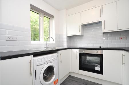 1 bedroom Flat to let in Chestnut Court, Bedford Road, Hitchin, SG5
