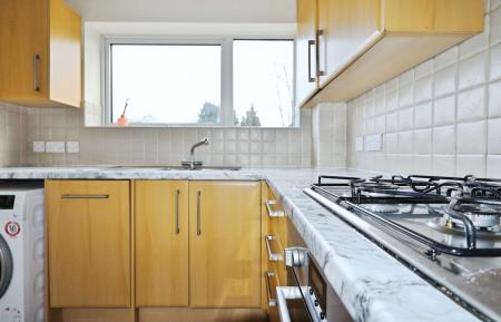 3 bedroom Semi-detached house for sale in Bowmans Avenue, Hitchin