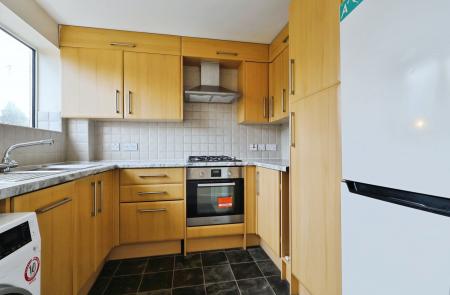 3 bedroom Semi-detached house for sale in Bowmans Avenue, Hitchin