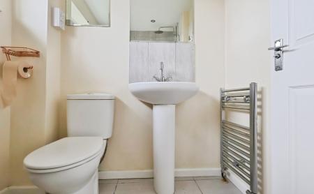 3 bedroom Semi-detached house for sale in Bowmans Avenue, Hitchin