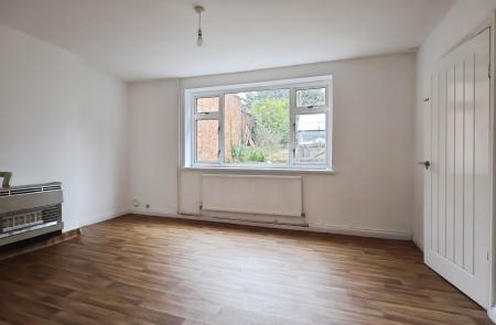 3 bedroom Semi-detached house for sale in Hillfield Avenue, Hitchin