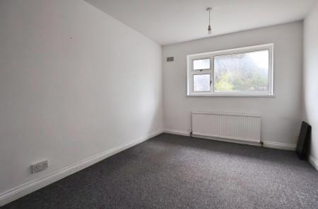 3 bedroom Semi-detached house for sale in Hillfield Avenue, Hitchin