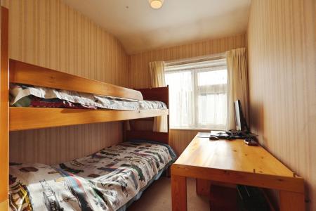 3 bedroom Semi-detached house for sale in Westwood Ave, Hitchin