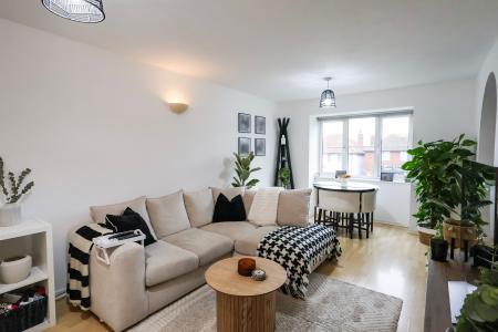 1 bedroom Flat for sale in Chestnut Court, Hitchin