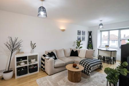 1 bedroom Flat for sale in Chestnut Court, Hitchin