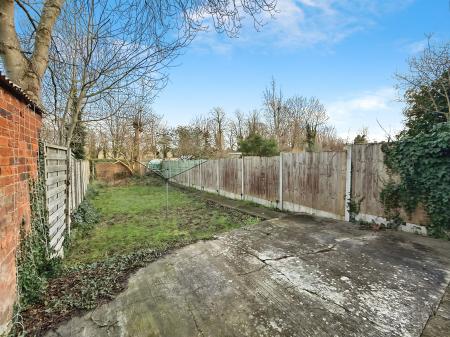 3 bedroom Terraced House to let in Kings Road, Hitchin, SG5