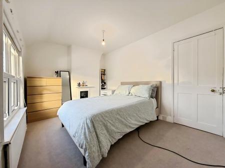 3 bedroom Terraced House to let in Kings Road, Hitchin, SG5