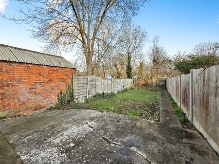 3 bedroom Terraced House to let in Kings Road, Hitchin, SG5