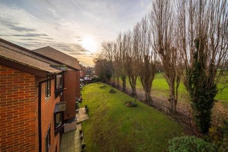 2 bedroom Flat for sale in Capswell Court, Hitchin