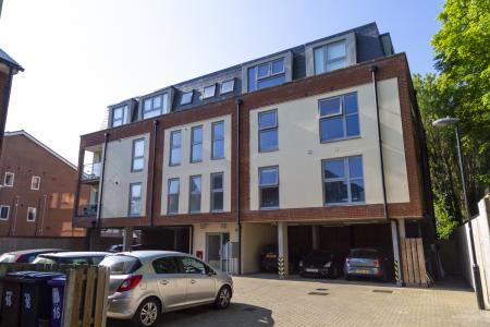 2 bedroom Flat for sale in Capswell Court, Hitchin