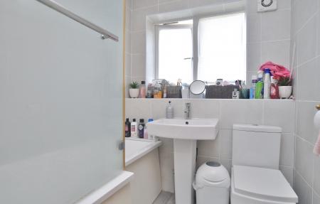 2 bedroom Semi-detached house for sale in Symonds Road, Hitchin