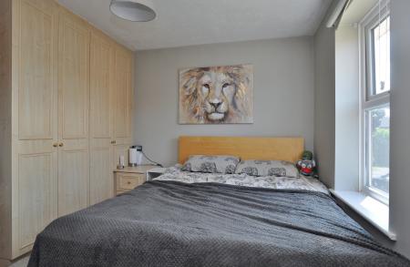 2 bedroom Semi-detached house for sale in Symonds Road, Hitchin