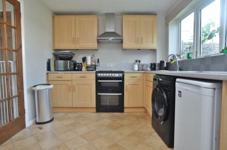 2 bedroom Semi-detached house for sale in Symonds Road, Hitchin