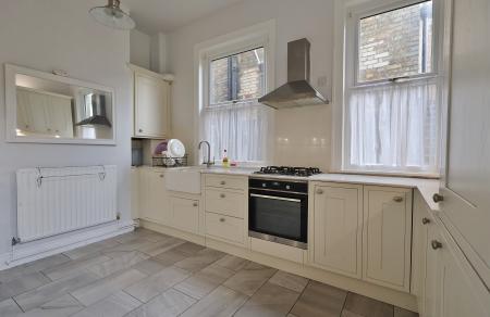 4 bedroom Detached house for sale in High Street, Arlesey