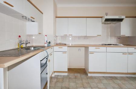 2 bedroom Flat for sale in Regal Court, Bancroft, Hitchin
