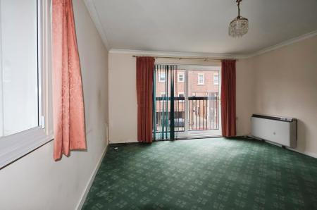 2 bedroom Flat for sale in Regal Court, Bancroft, Hitchin