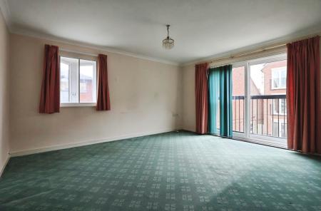2 bedroom Flat for sale in Regal Court, Bancroft, Hitchin