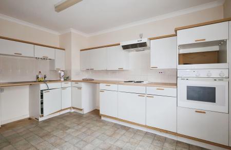 2 bedroom Flat for sale in Regal Court, Bancroft, Hitchin