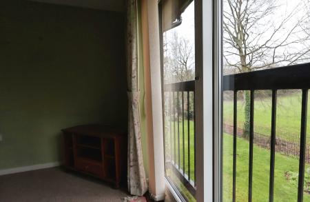 1 bedroom Flat for sale in Regal Court, Bancroft, Hitchin