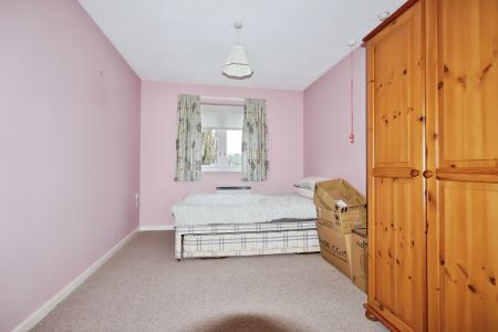 1 bedroom Flat for sale in Regal Court, Bancroft, Hitchin