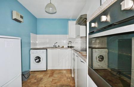 1 bedroom Flat for sale in Regal Court, Bancroft, Hitchin