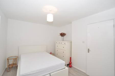 1 bedroom Flat to let in Talisman Street, Hitchin, SG4