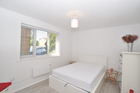 1 bedroom Flat to let in Talisman Street, Hitchin, SG4