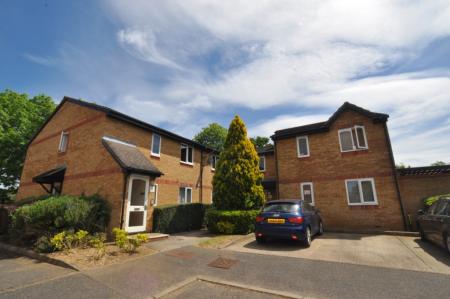 1 bedroom Flat to let in Talisman Street, Hitchin, SG4