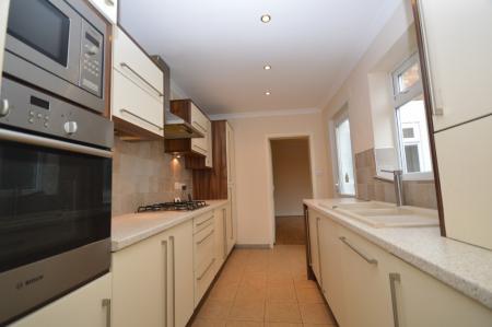 3 bedroom Terraced House to let in Nightingale Road, Hitchin, SG5