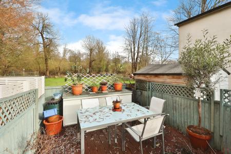 2 bedroom Terraced House for sale in High Street, Whitwell