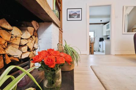 2 bedroom Terraced House for sale in High Street, Whitwell