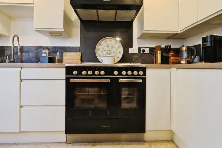 2 bedroom Terraced House for sale in High Street, Whitwell