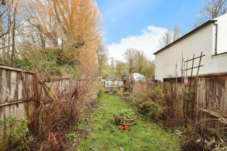 2 bedroom Terraced House for sale in High Street, Whitwell