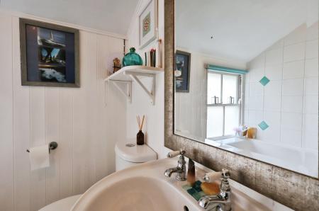 2 bedroom Terraced House for sale in High Street, Whitwell