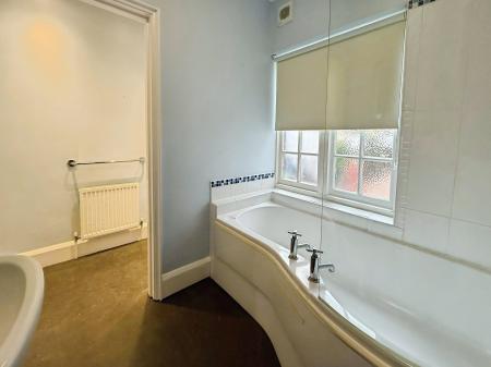 2 bedroom Flat to let in Sollershott Hall, Sollershott East, Letchworth Garden City, SG6