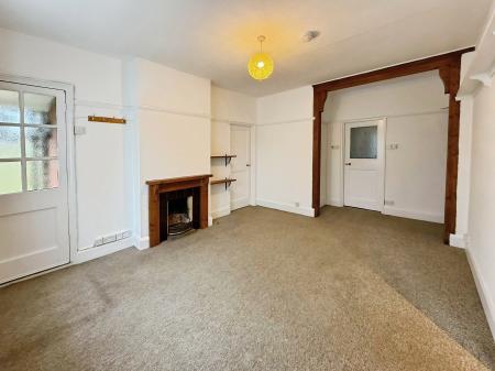 2 bedroom Flat to let in Sollershott Hall, Sollershott East, Letchworth Garden City, SG6