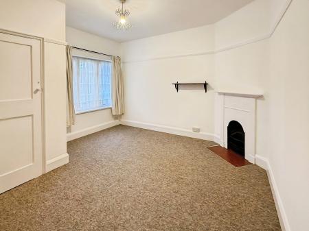 2 bedroom Flat to let in Sollershott Hall, Sollershott East, Letchworth Garden City, SG6