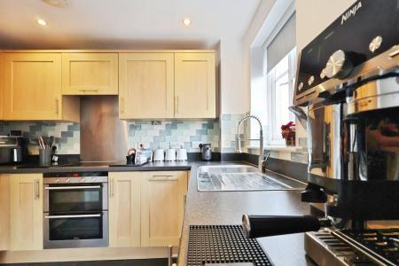 2 bedroom Flat for sale in William Ransom Way, Hitchin