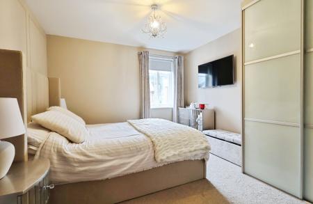 2 bedroom Flat for sale in William Ransom Way, Hitchin